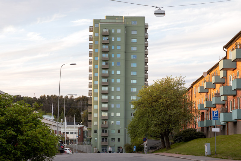 Bild på Bostadsbolagets fastighet vid Tusenårsgatan i Kortedala. 