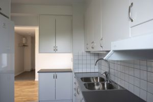 Ett nyrenoverat kök på Kalendervägen.